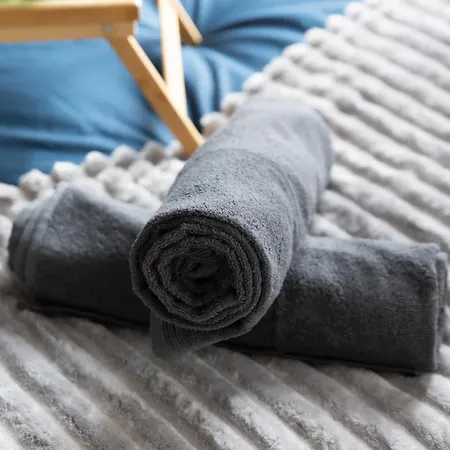 Guest Loc-le Saphir-3min Chateau Versay